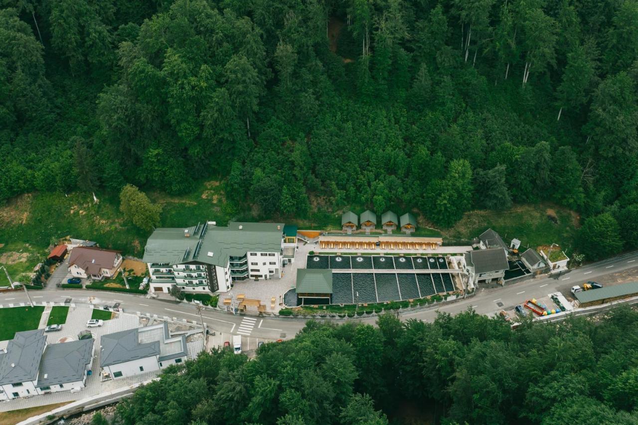 Lostrita - Pastravarie, Hotel & Spa Baia Mare Buitenkant foto