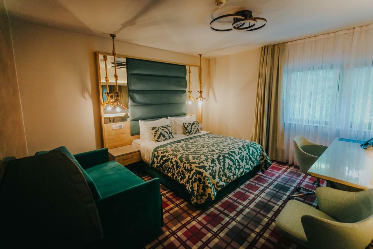 Lostrita - Pastravarie, Hotel & Spa Baia Mare Buitenkant foto